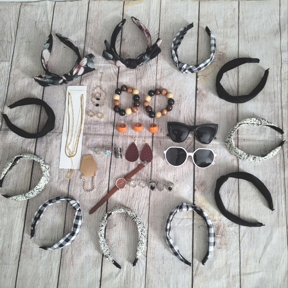 Accessories - Last Call Jewelry & Accessories Bundle (31 pieces)